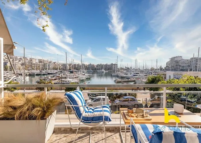 Marina View Haven - King Beds And Cosy Fireplace